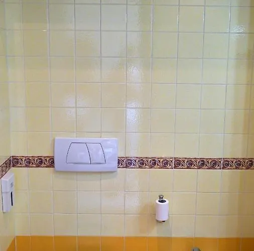 贝尔索吉奥诺酒店 3* 奥杰比奥